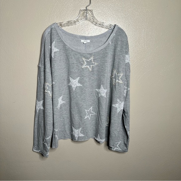 Maurices Heather Gray Star Raw Edge Sweatshirt Size XL - Picture 2 of 7